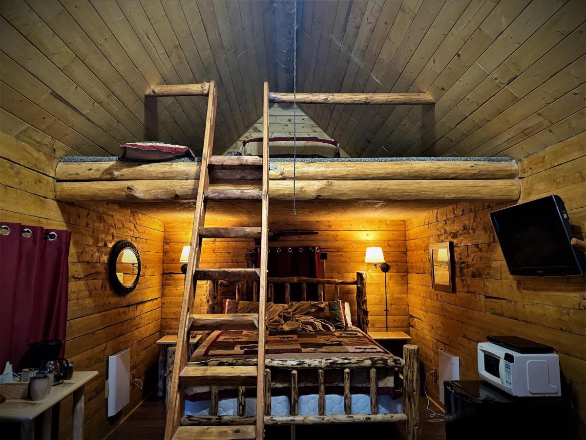 Alaska Creekside Cabins In スワード エクステリア 写真